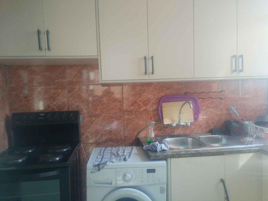 2 Bedroom Property for Sale in Silverton Gauteng