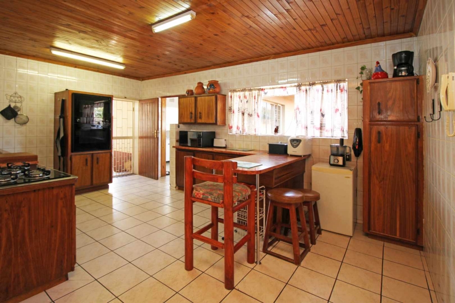 4 Bedroom Property for Sale in Helikonpark Gauteng