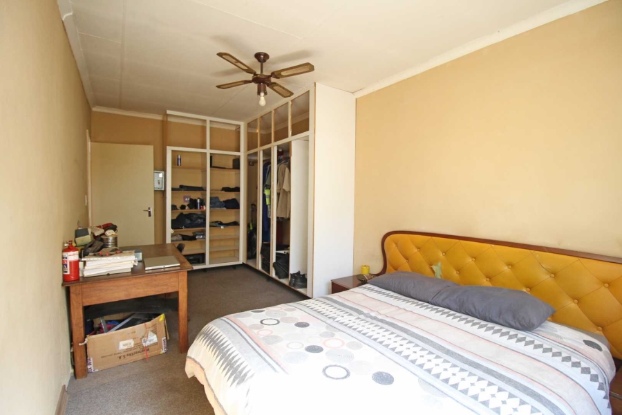 4 Bedroom Property for Sale in Helikonpark Gauteng