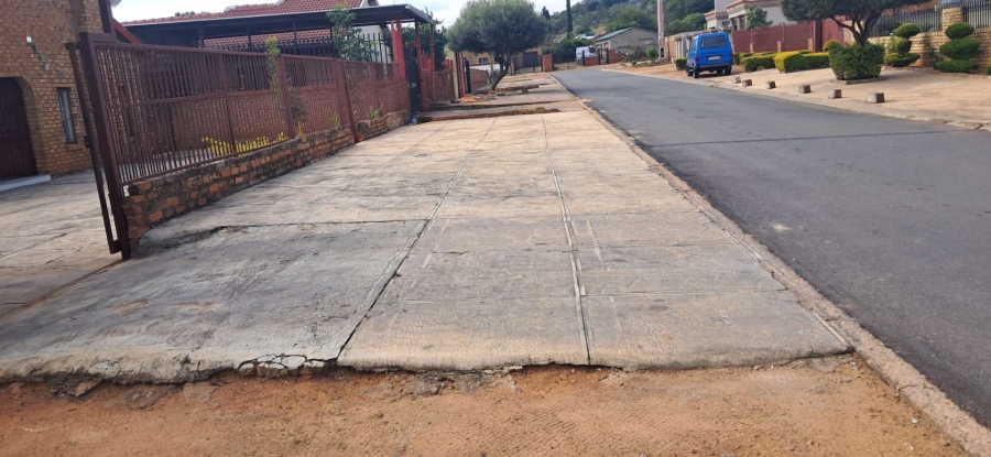 3 Bedroom Property for Sale in Soshanguve AA Gauteng