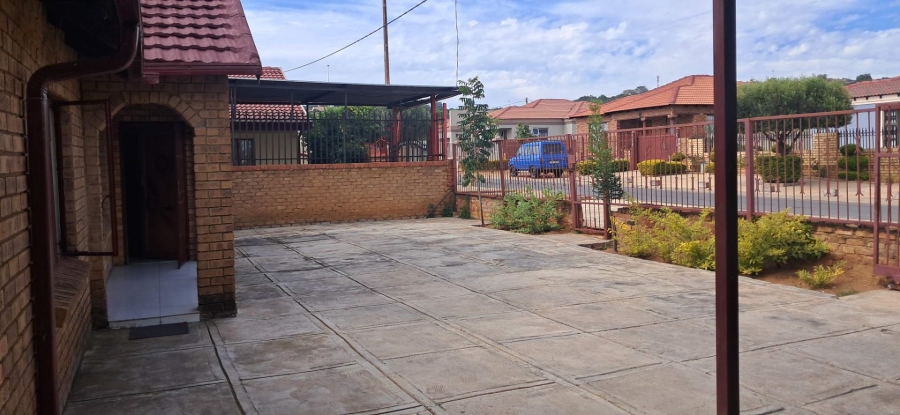 3 Bedroom Property for Sale in Soshanguve AA Gauteng