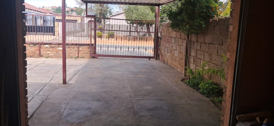 3 Bedroom Property for Sale in Soshanguve AA Gauteng