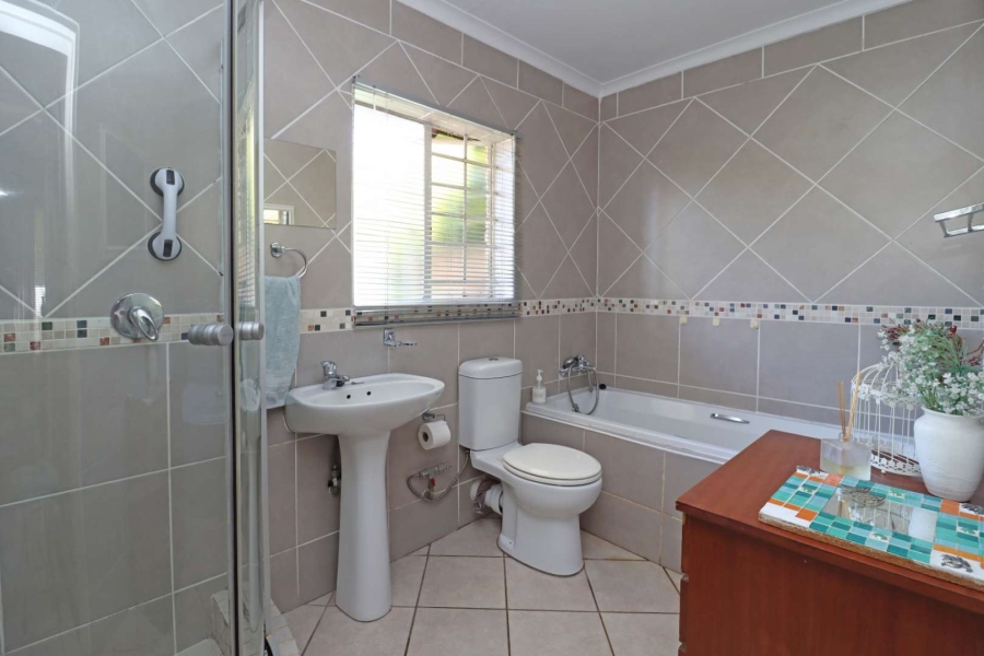 2 Bedroom Property for Sale in Moreleta Park Gauteng
