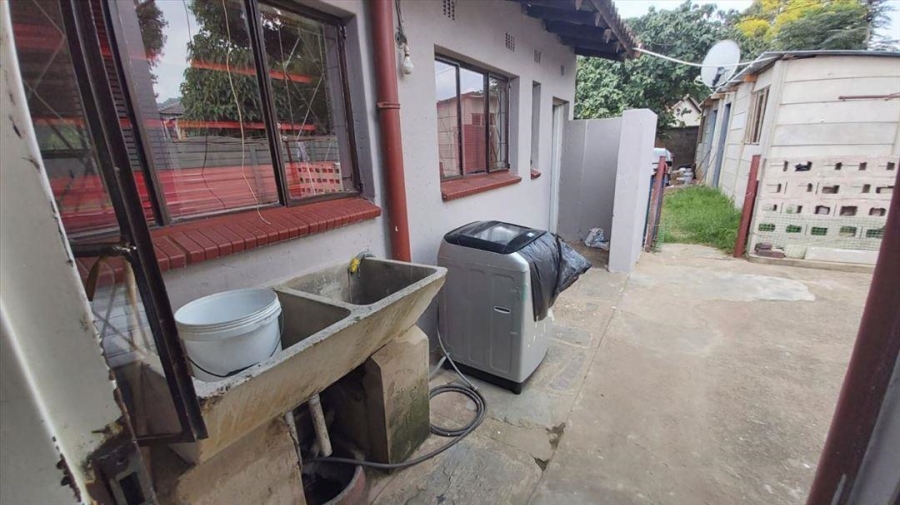 3 Bedroom Property for Sale in Birchleigh North Gauteng