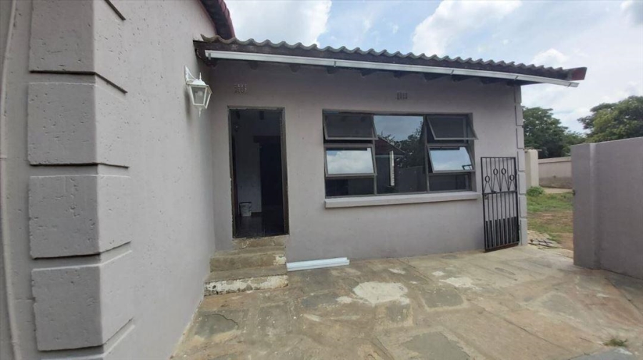 3 Bedroom Property for Sale in Birchleigh North Gauteng
