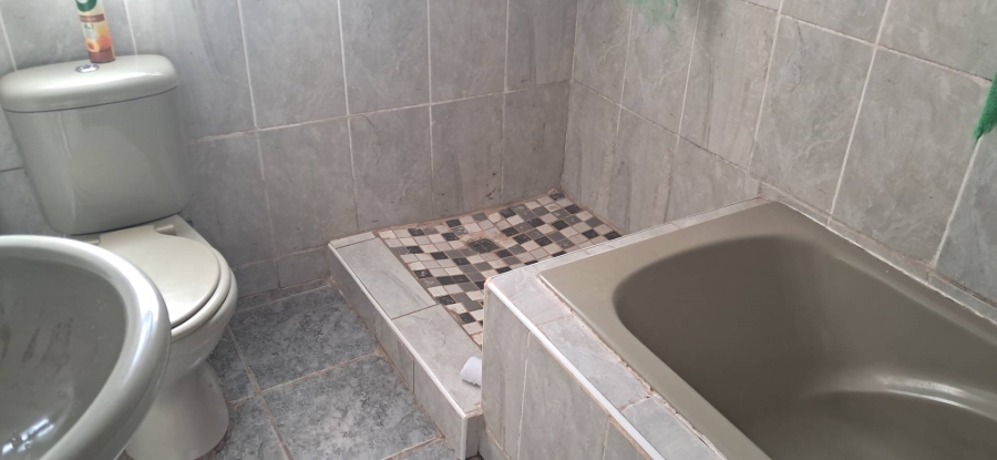 2 Bedroom Property for Sale in Orange Farm Gauteng
