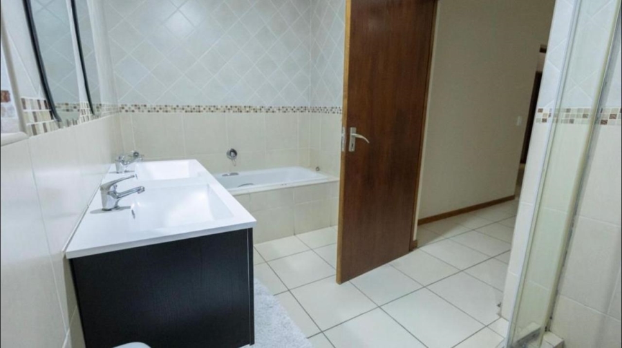 3 Bedroom Property for Sale in Elandspark Gauteng