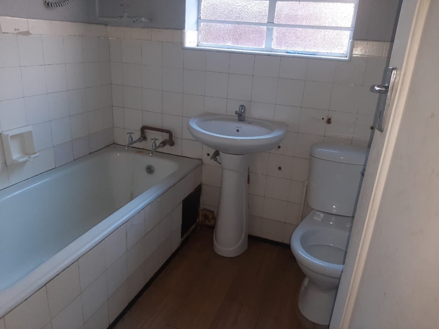 2 Bedroom Property for Sale in Rosettenville Gauteng