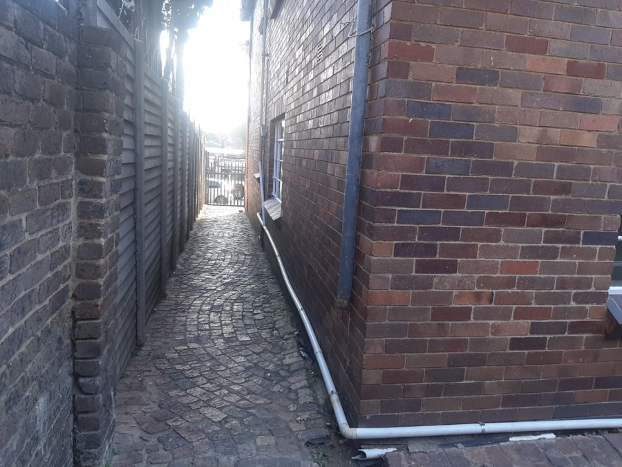 2 Bedroom Property for Sale in Rosettenville Gauteng