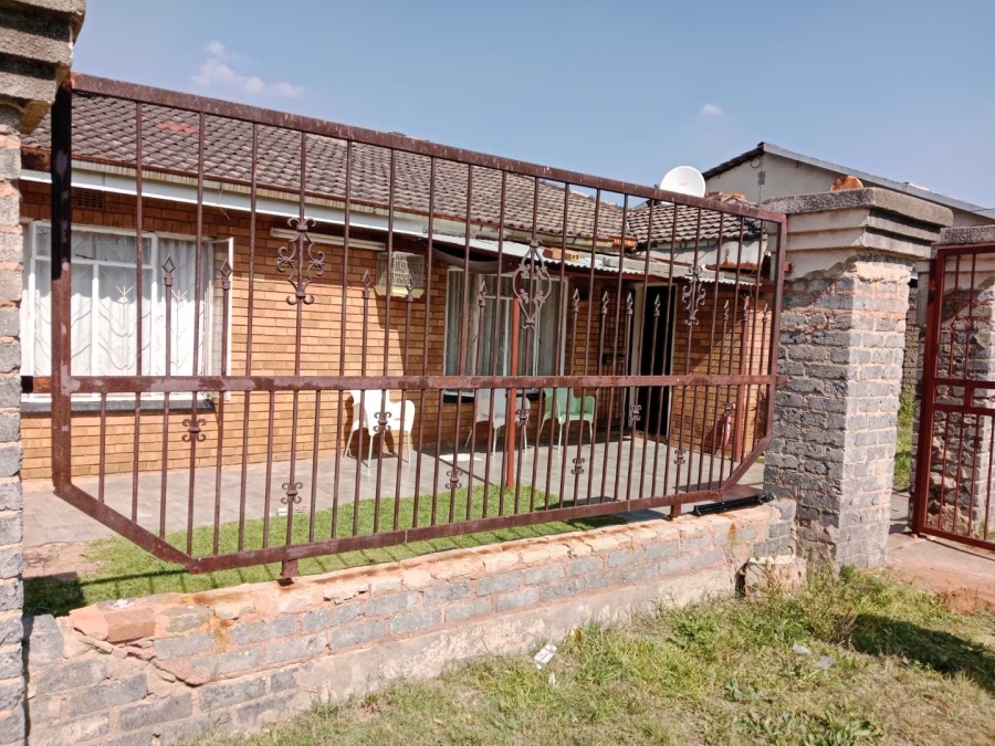 4 Bedroom Property for Sale in Riverlea Gauteng