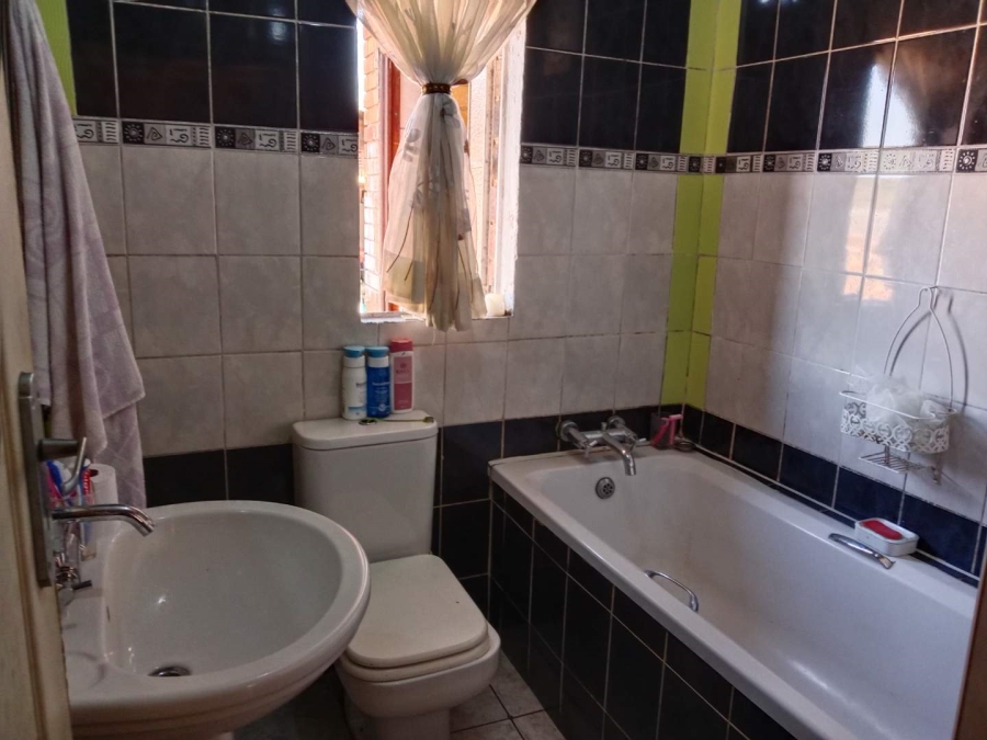 4 Bedroom Property for Sale in Riverlea Gauteng