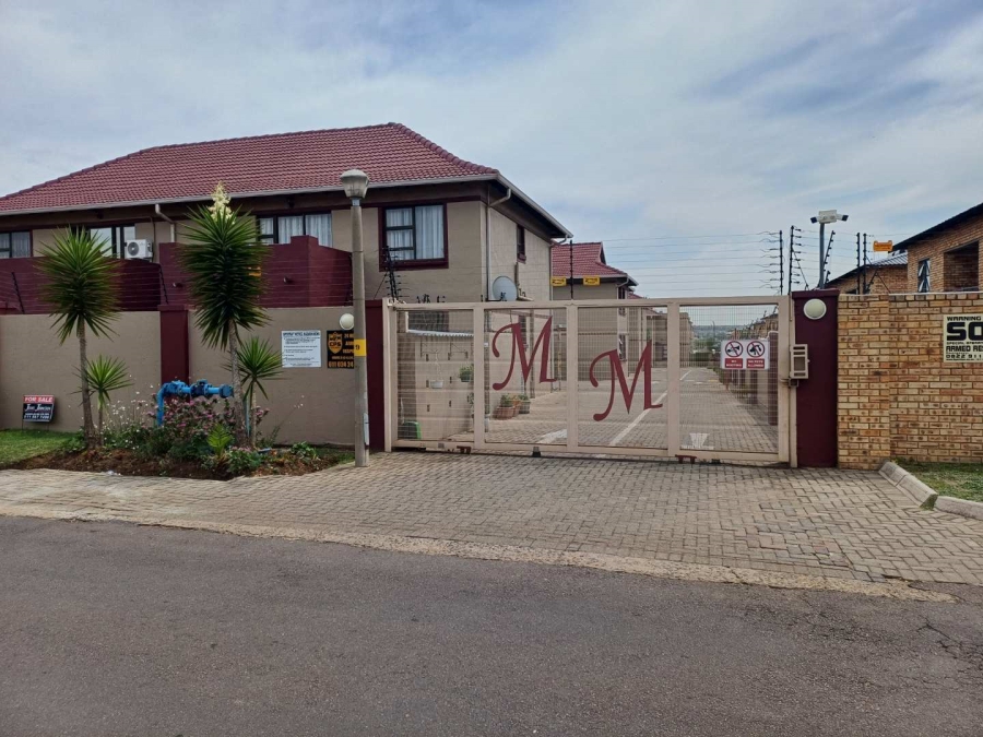 2 Bedroom Property for Sale in New Market Gauteng