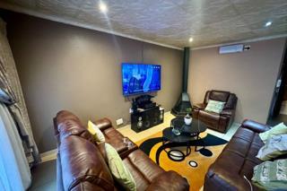 5 Bedroom Property for Sale in Diepkloof Gauteng