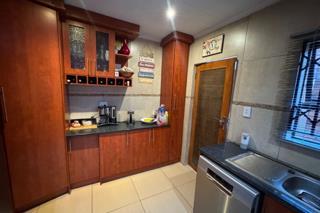 5 Bedroom Property for Sale in Diepkloof Gauteng