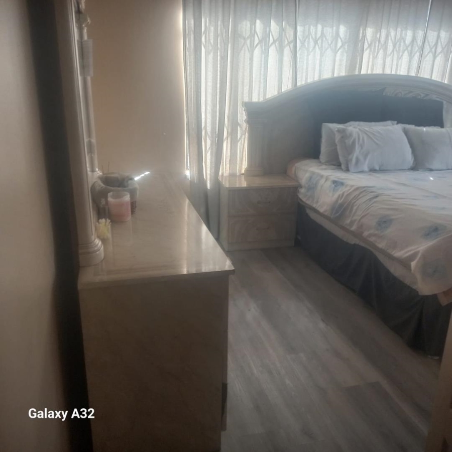 4 Bedroom Property for Sale in Kibler Park Gauteng