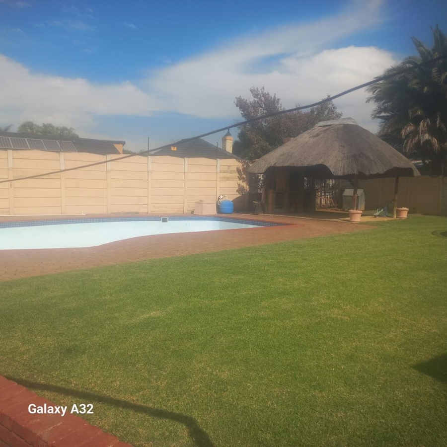 4 Bedroom Property for Sale in Kibler Park Gauteng