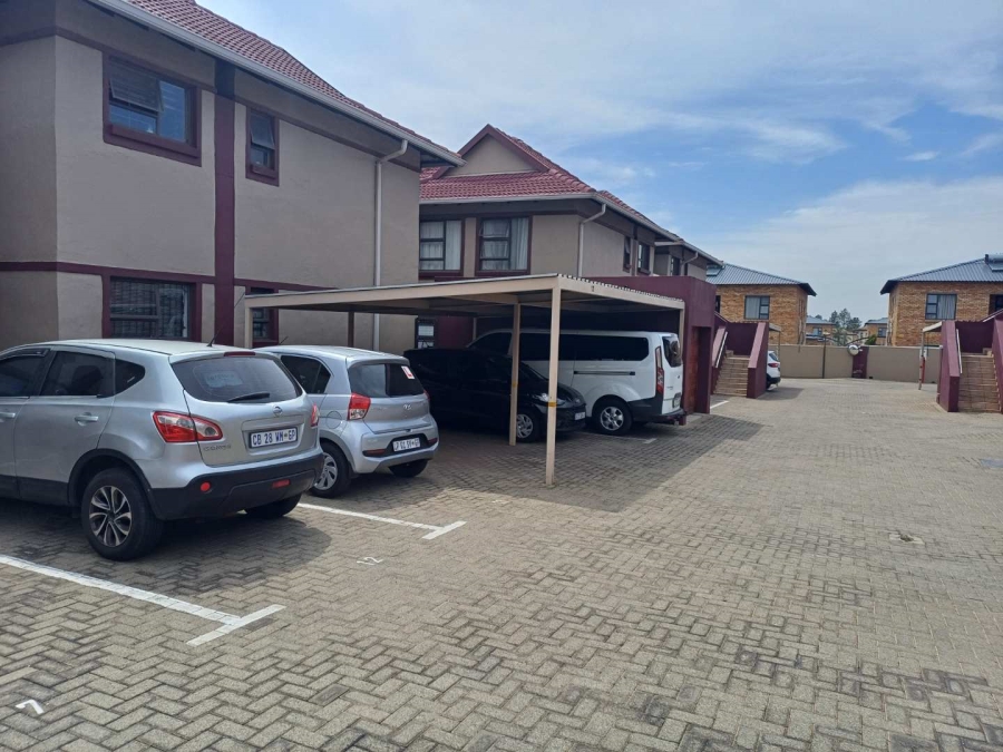 2 Bedroom Property for Sale in New Market Gauteng