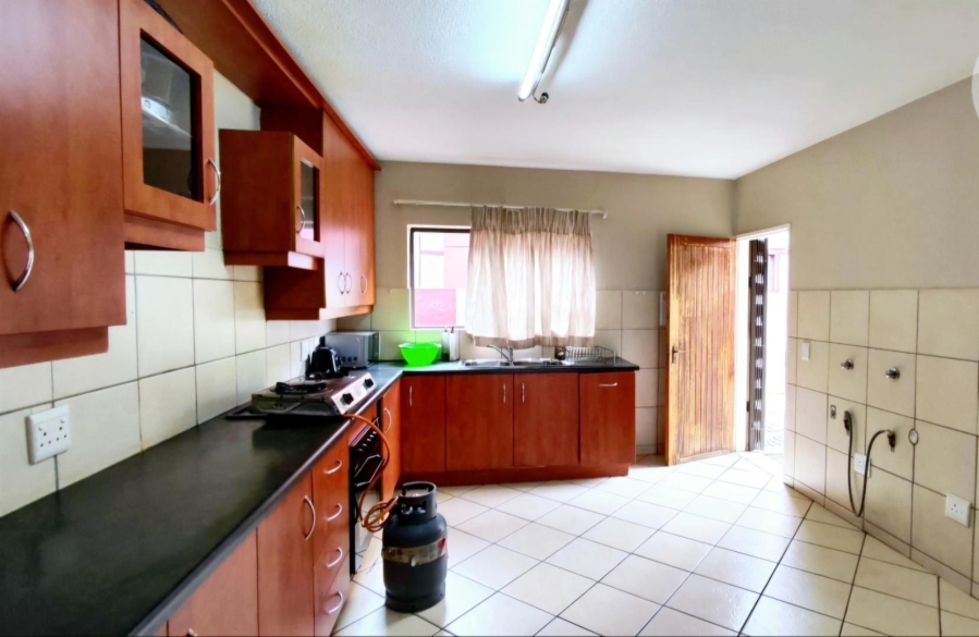 2 Bedroom Property for Sale in New Market Gauteng