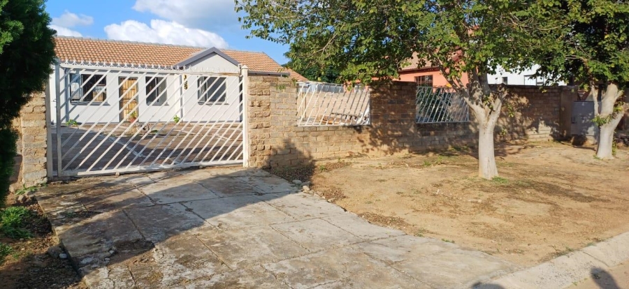 To Let 3 Bedroom Property for Rent in Soshanguve S Gauteng