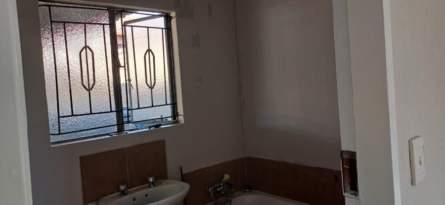 3 Bedroom Property for Sale in Soshanguve S Gauteng