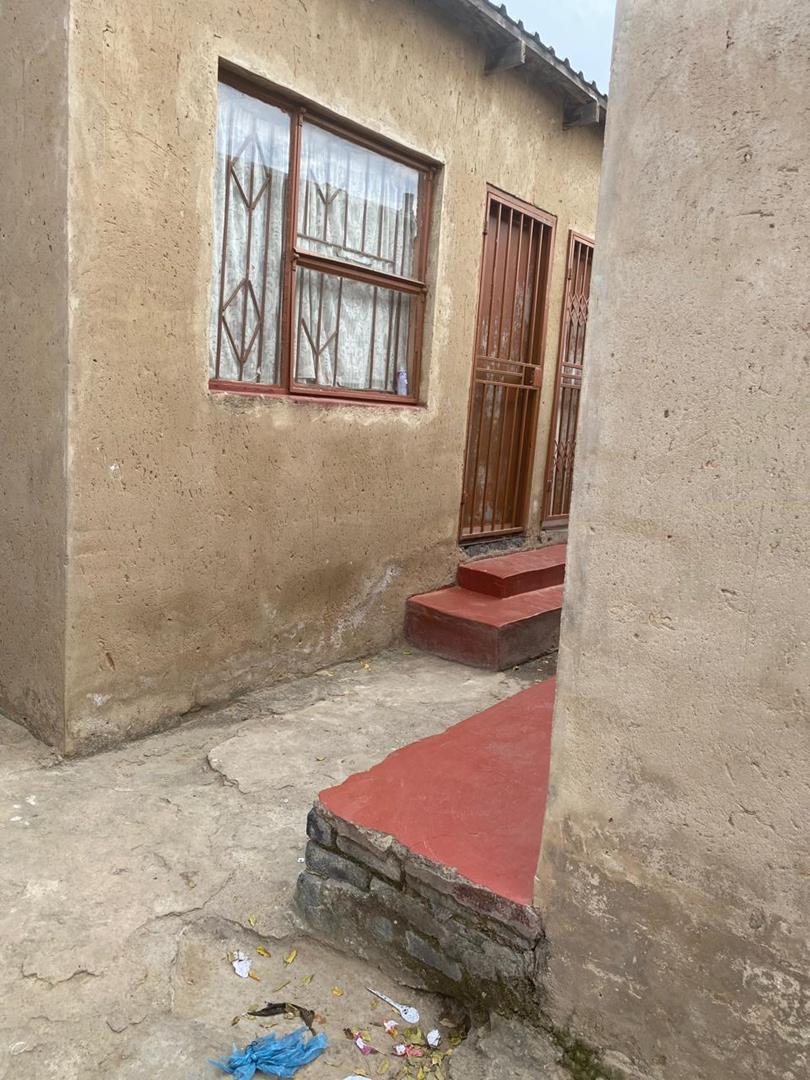 2 Bedroom Property for Sale in Tembisa Gauteng