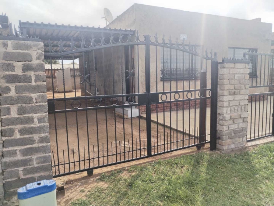 2 Bedroom Property for Sale in Mamelodi East Gauteng
