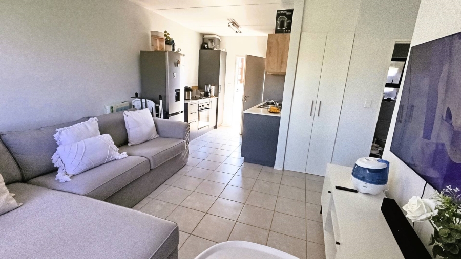 2 Bedroom Property for Sale in Kosmosdal Gauteng