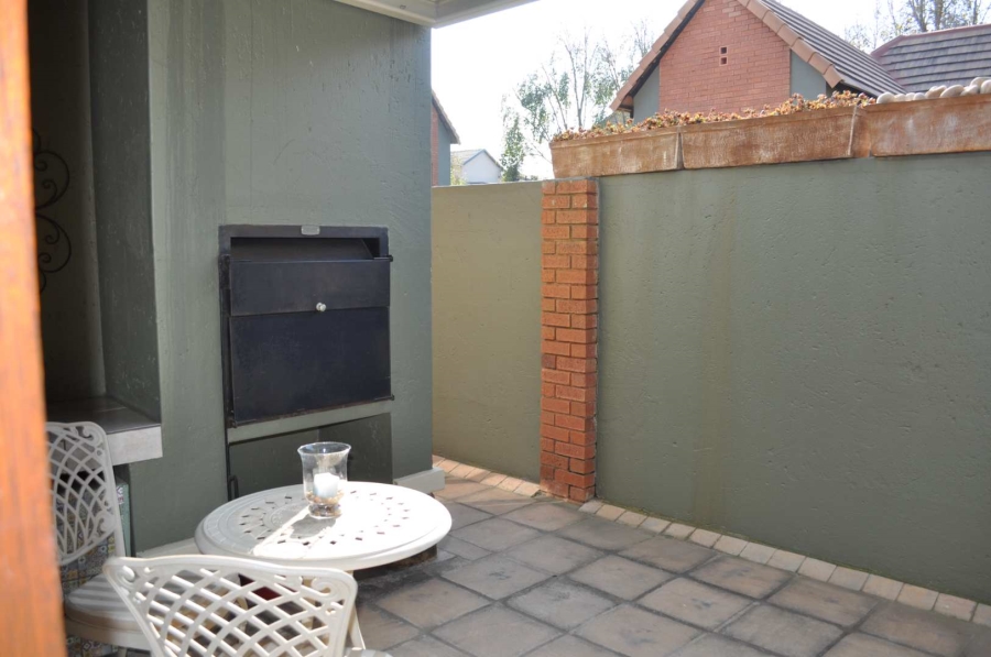 2 Bedroom Property for Sale in Olympus Gauteng