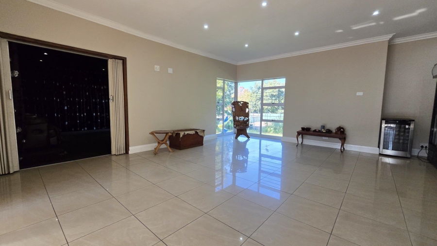 4 Bedroom Property for Sale in Alberante Gauteng