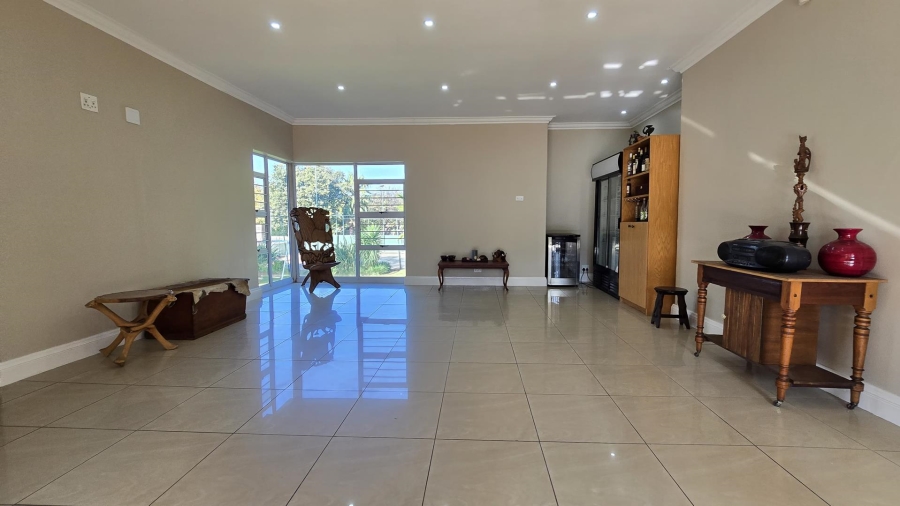 4 Bedroom Property for Sale in Alberante Gauteng