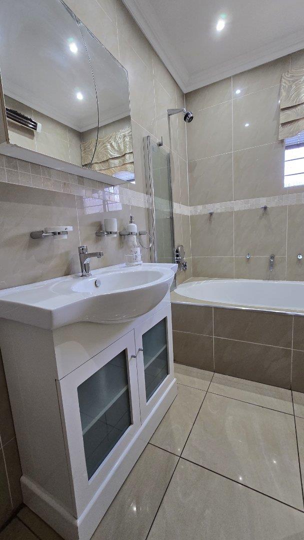 4 Bedroom Property for Sale in Alberante Gauteng