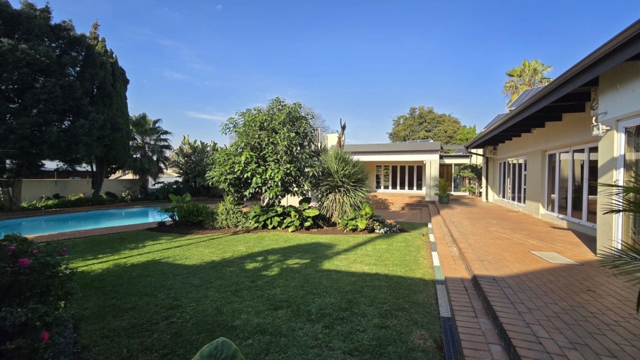 4 Bedroom Property for Sale in Alberante Gauteng