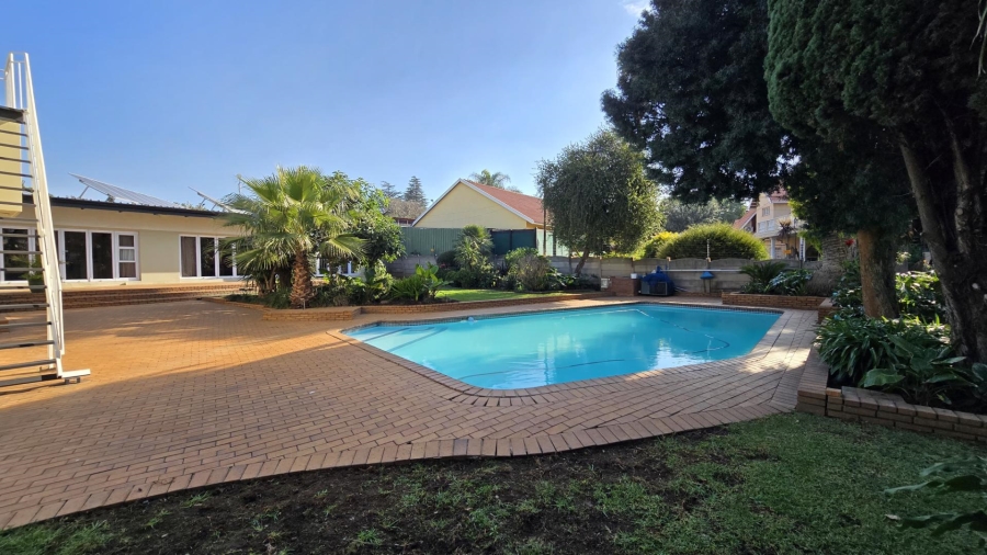 4 Bedroom Property for Sale in Alberante Gauteng