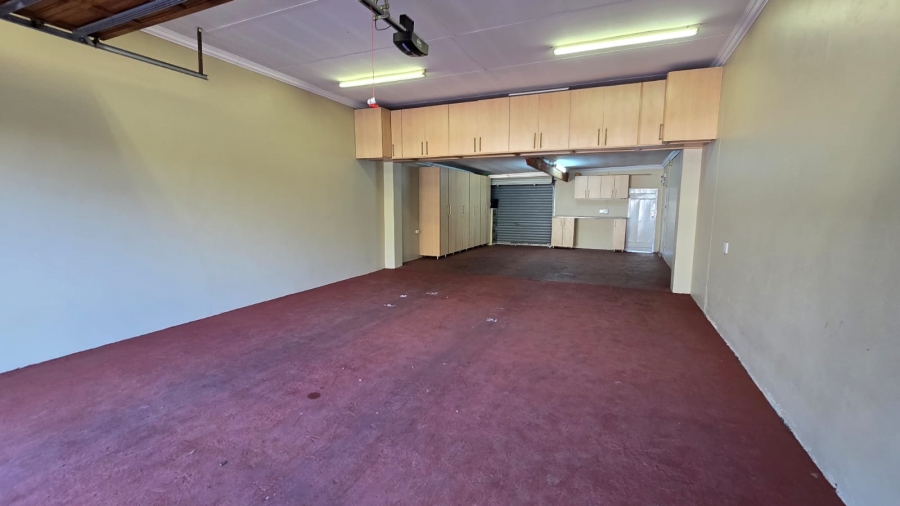 4 Bedroom Property for Sale in Alberante Gauteng
