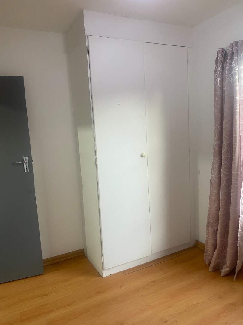 2 Bedroom Property for Sale in Noordheuwel Gauteng