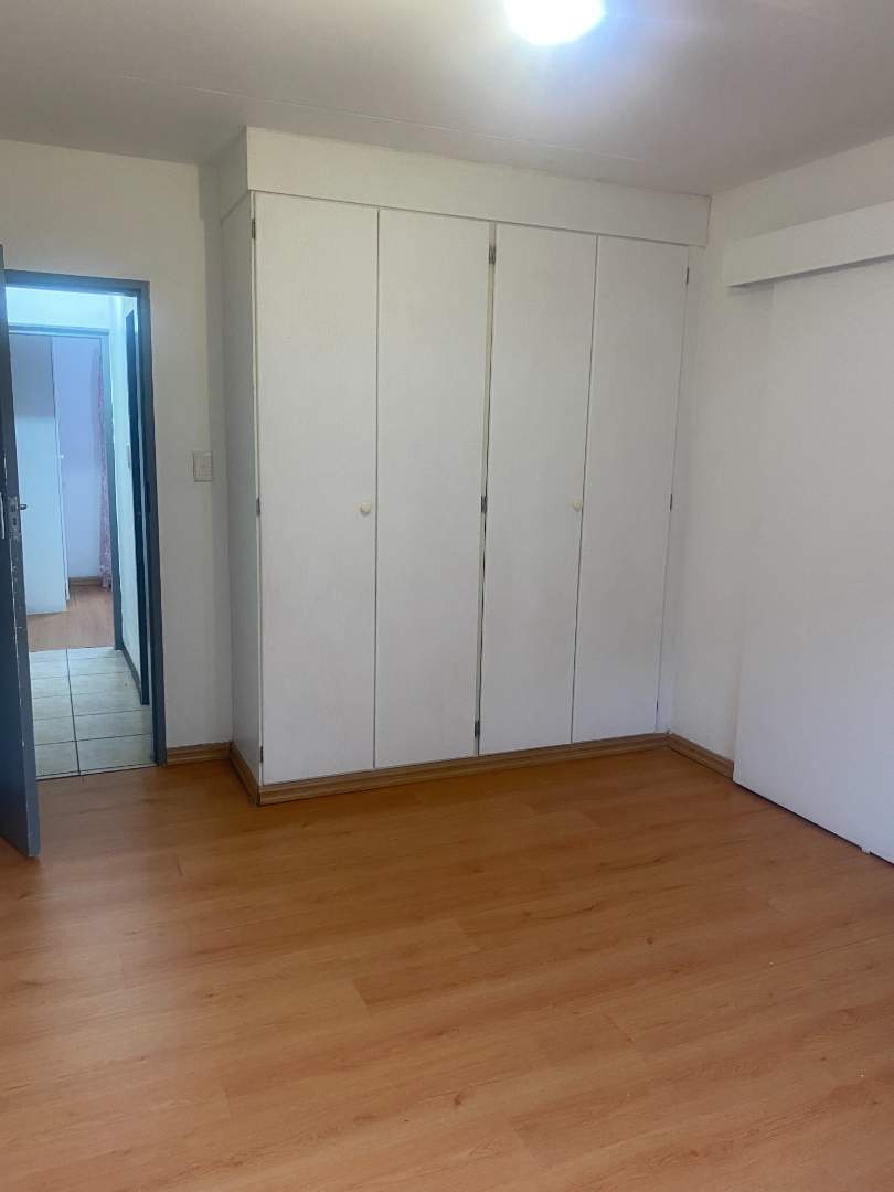 2 Bedroom Property for Sale in Noordheuwel Gauteng