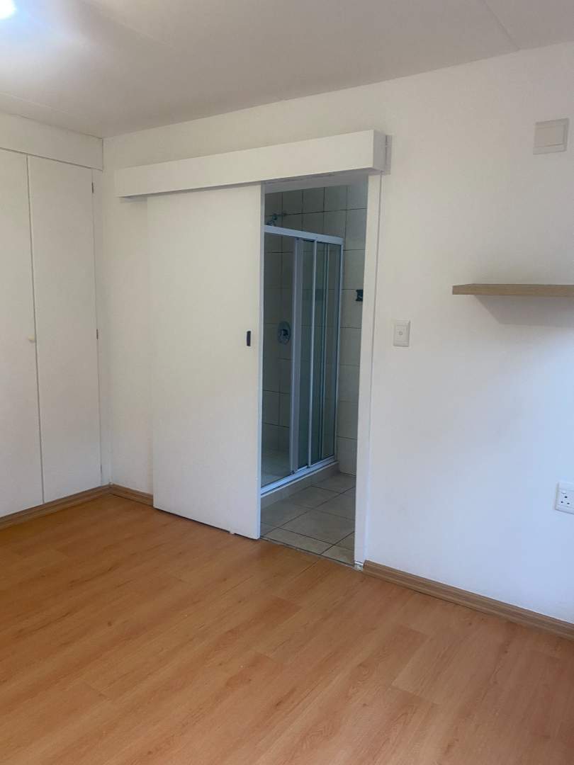 2 Bedroom Property for Sale in Noordheuwel Gauteng
