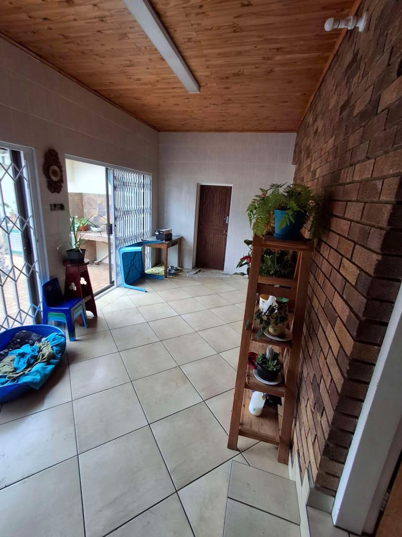 5 Bedroom Property for Sale in Noordheuwel Gauteng