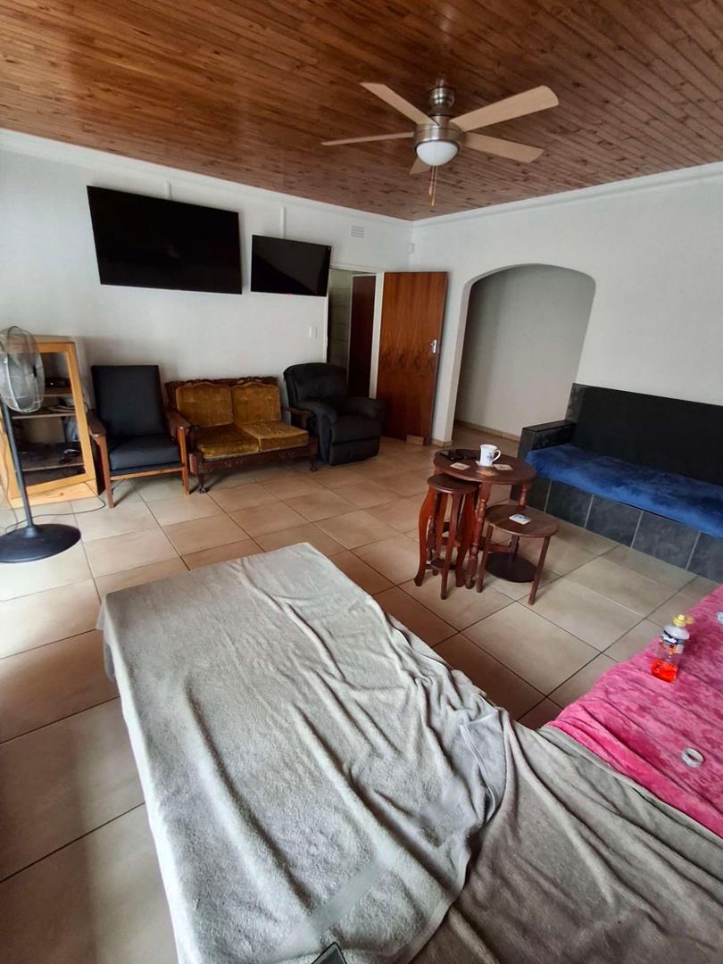 5 Bedroom Property for Sale in Noordheuwel Gauteng