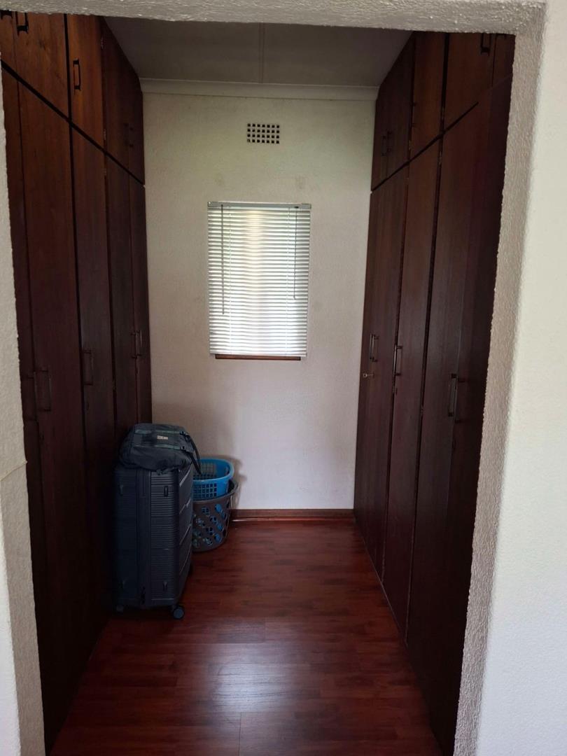 5 Bedroom Property for Sale in Noordheuwel Gauteng
