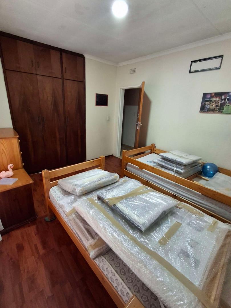 5 Bedroom Property for Sale in Noordheuwel Gauteng