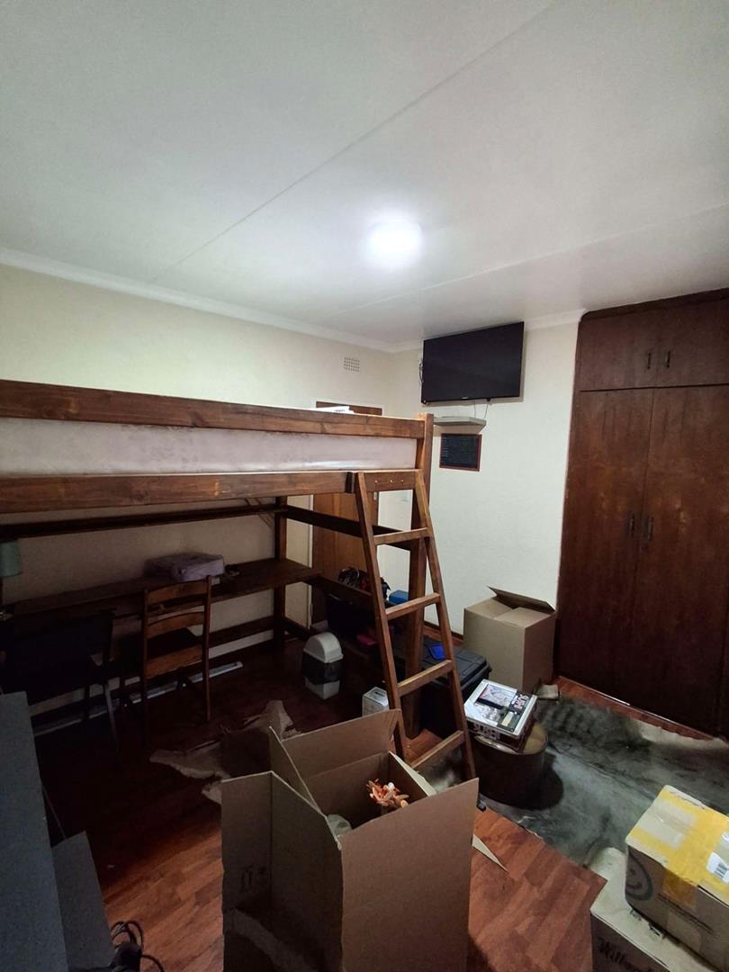 5 Bedroom Property for Sale in Noordheuwel Gauteng