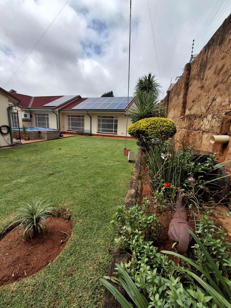 5 Bedroom Property for Sale in Noordheuwel Gauteng
