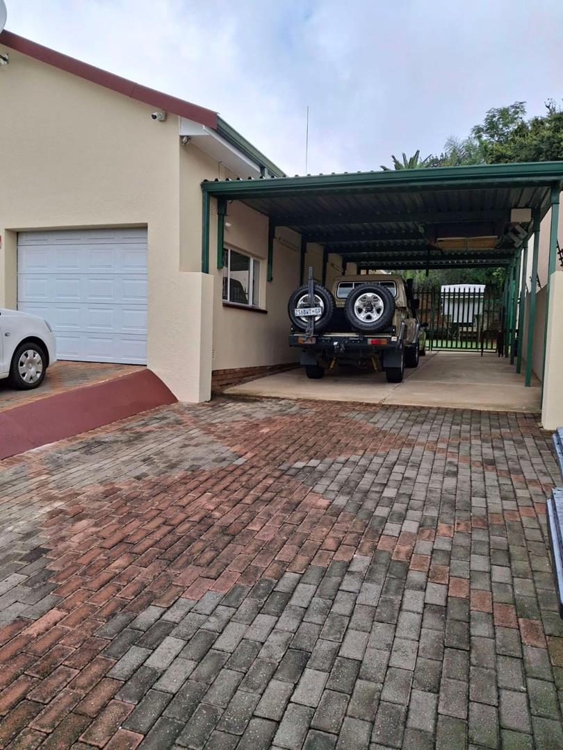 5 Bedroom Property for Sale in Noordheuwel Gauteng