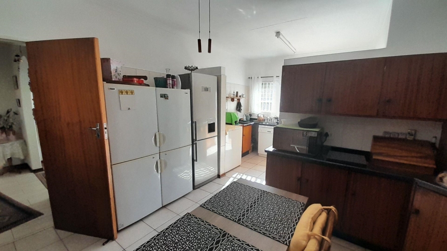 4 Bedroom Property for Sale in Glen Marais Gauteng