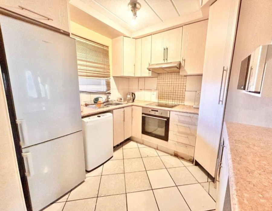 3 Bedroom Property for Sale in Die Hoewes Gauteng