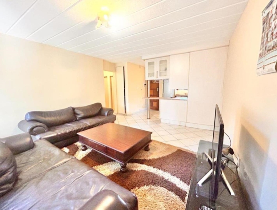 3 Bedroom Property for Sale in Die Hoewes Gauteng