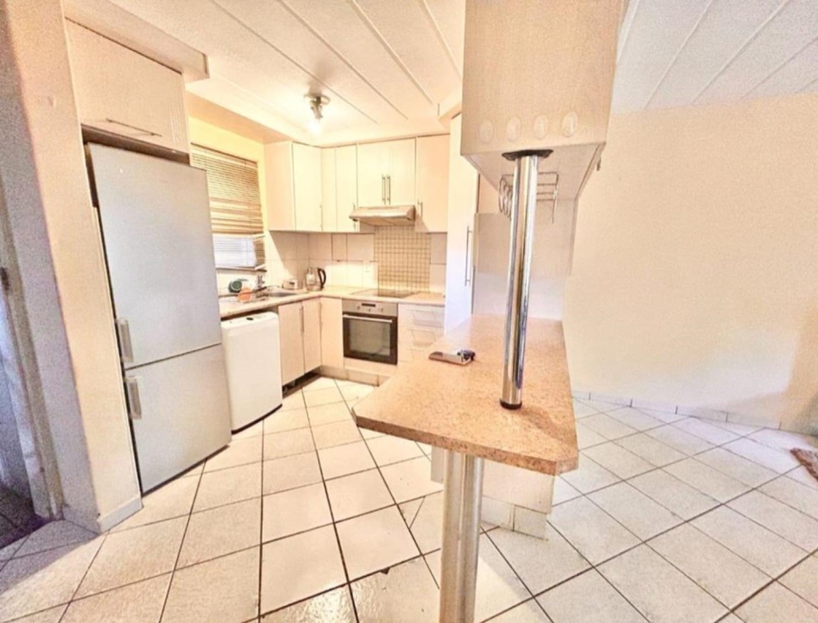3 Bedroom Property for Sale in Die Hoewes Gauteng