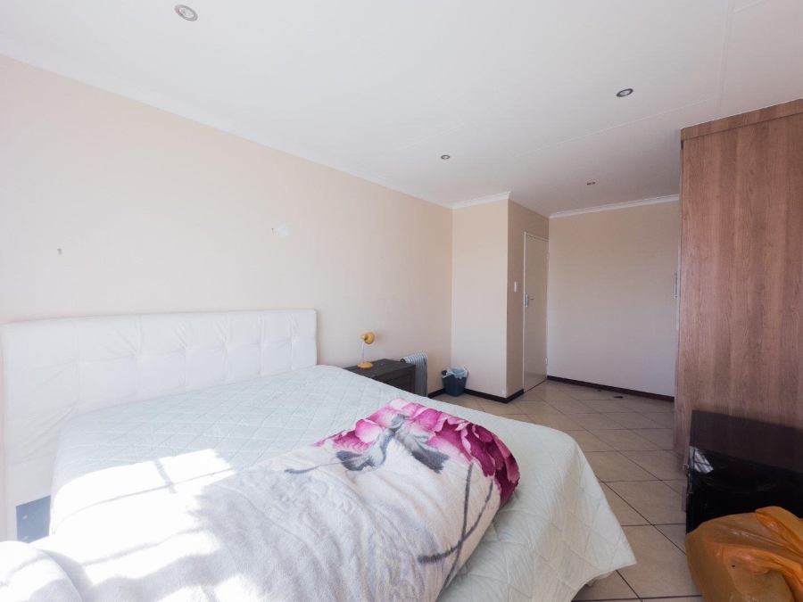 4 Bedroom Property for Sale in Mooikloof Ridge Gauteng