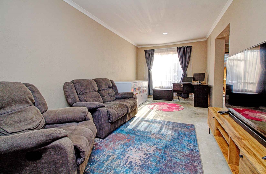 3 Bedroom Property for Sale in Wilgeheuwel Gauteng